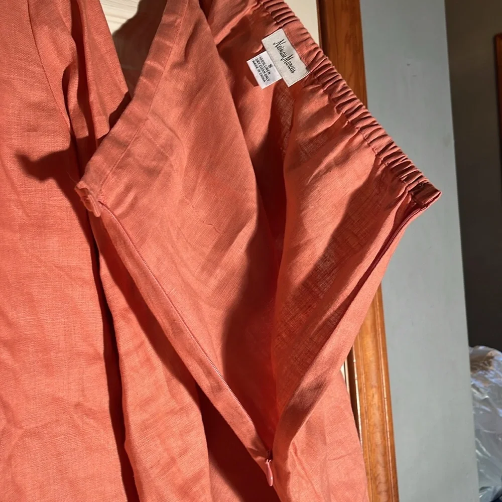 Neiman Marcus-S-Elegant Coral Skirt & long sleeve keyhole 100% linen tunic top.